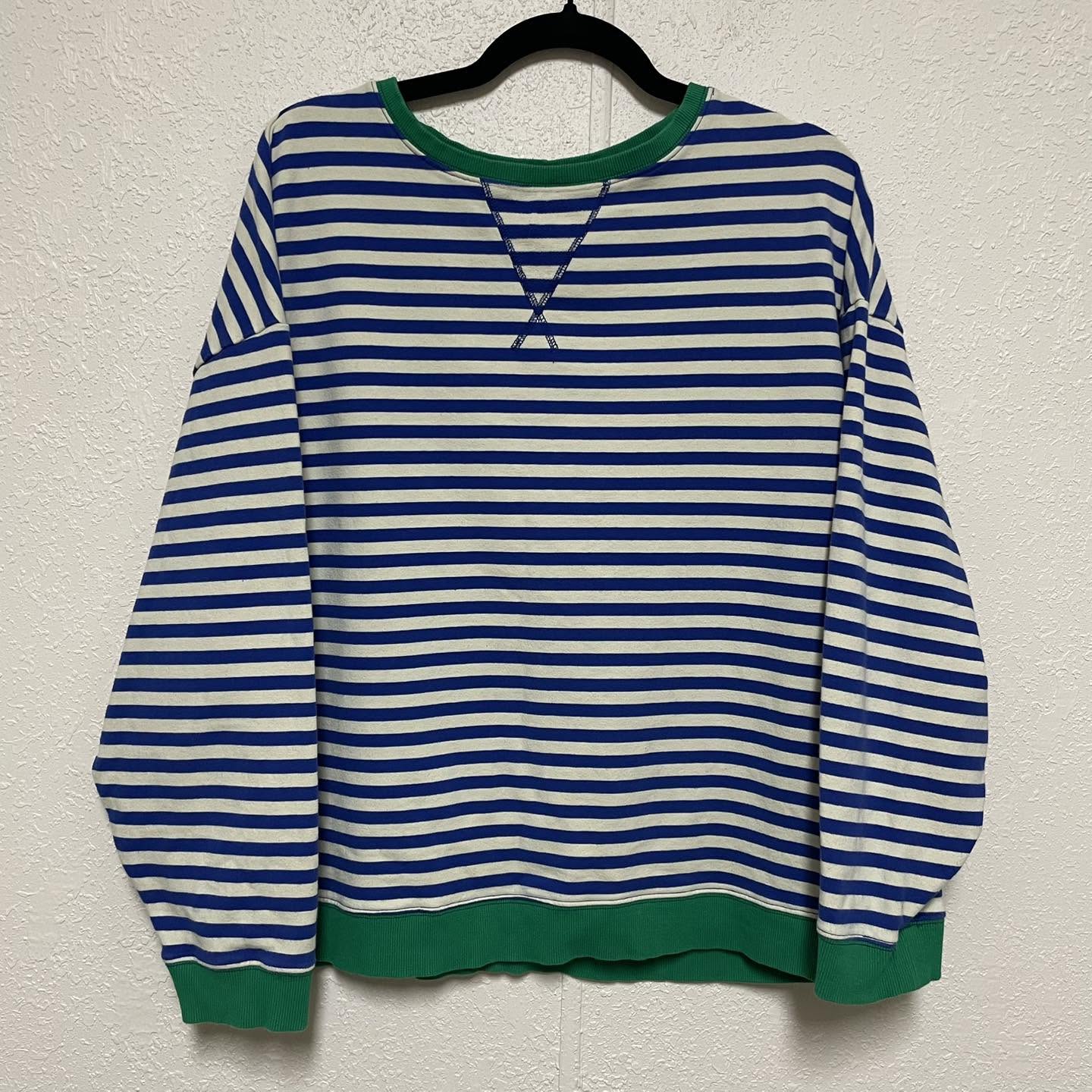 Sweaters Day + Moon Size Medium
