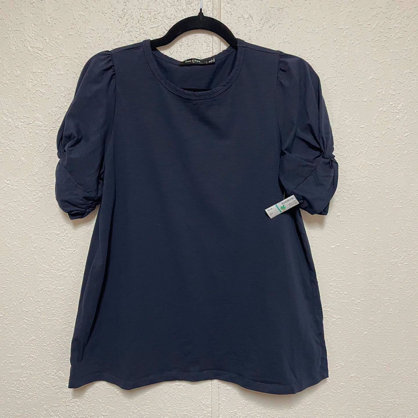 Top Doe & Rae Size Small