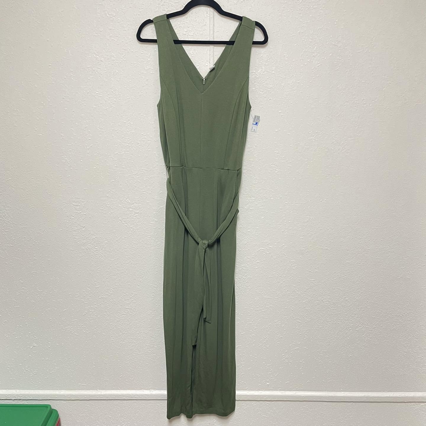 Jumpsuit Old Navy Size Medium