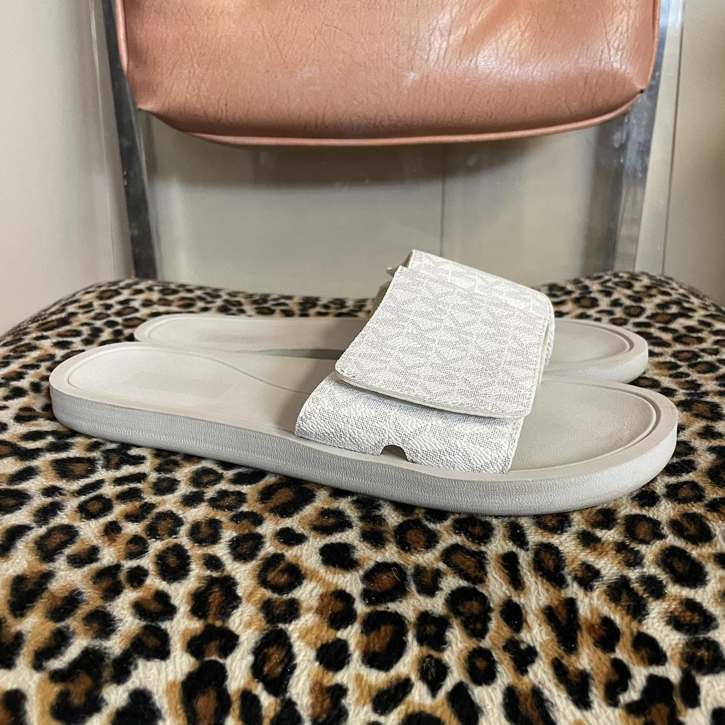 Sandals Michael Kors Size 8