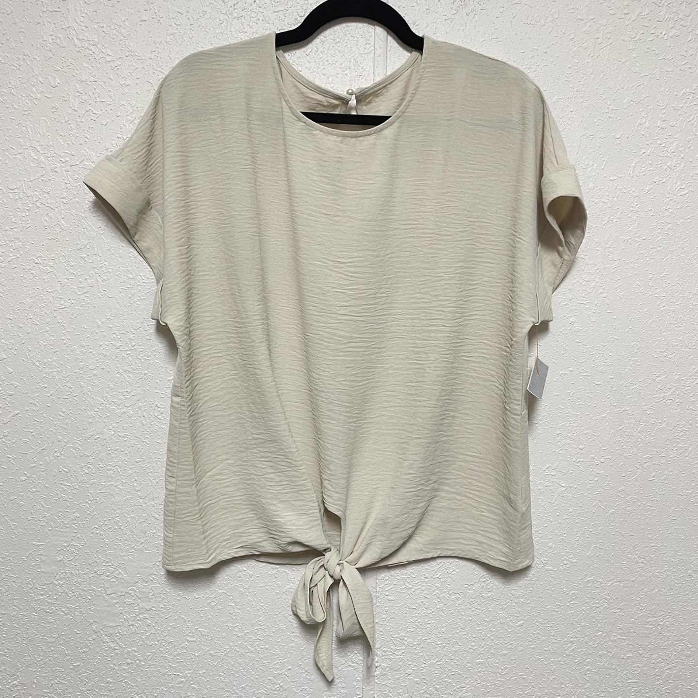 Top . Size Large