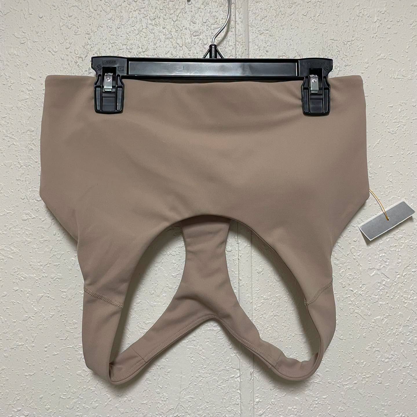 Activewear Old Navy Size Medium