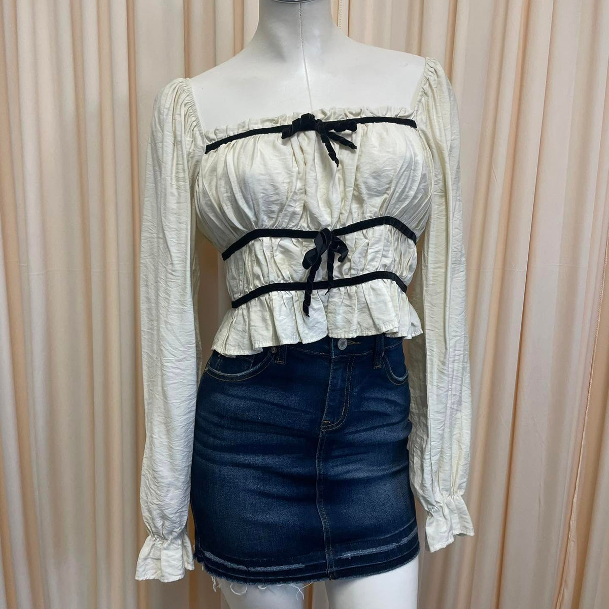 Top . Size Large