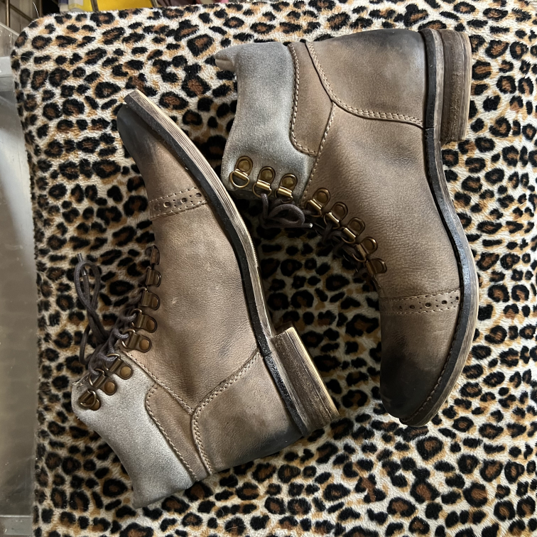 Boots DibaTrue Size 8