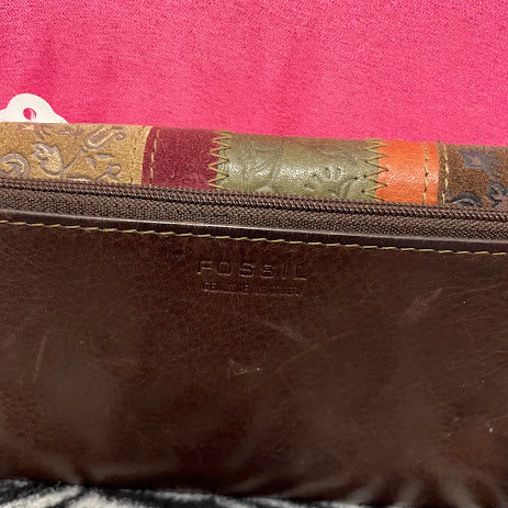 Wallet Fossil