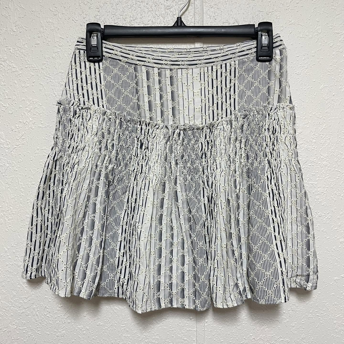 Skirts Dance&Marvel Size Small