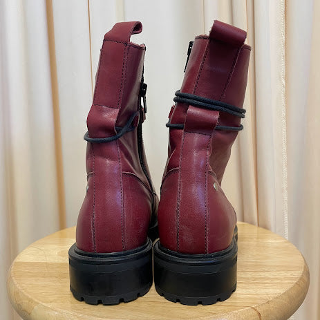 Boots Mark Jenkins Size 9