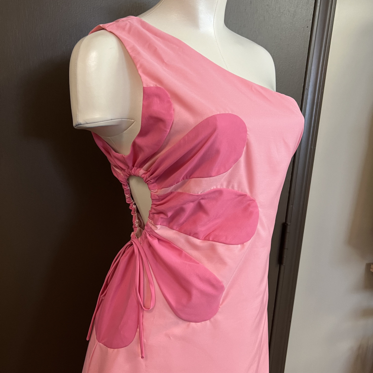 Dresses akair Size Medium