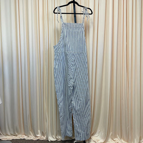 Jumpsuit . Size Large
