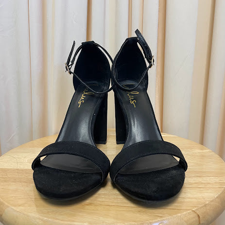 Heels Lulus Size 8.5