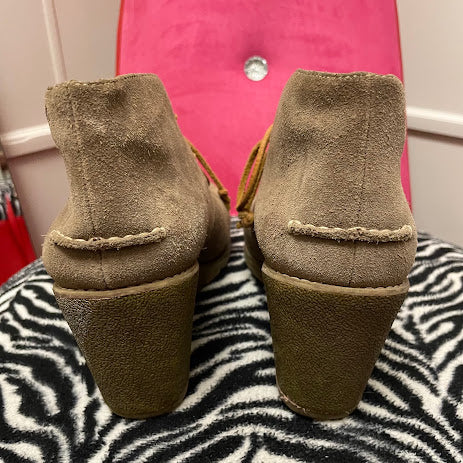 Booties Sperry Size 10