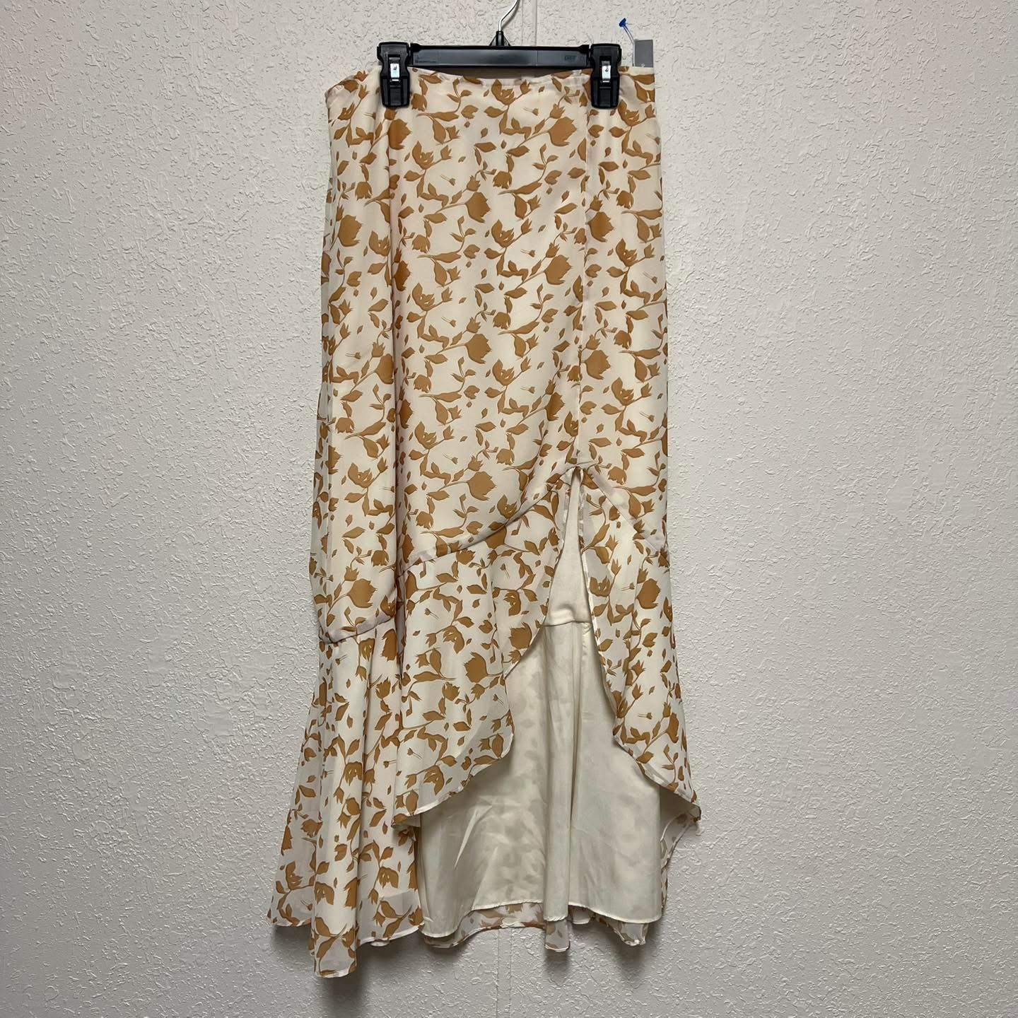 Skirts Wishlist Size Medium