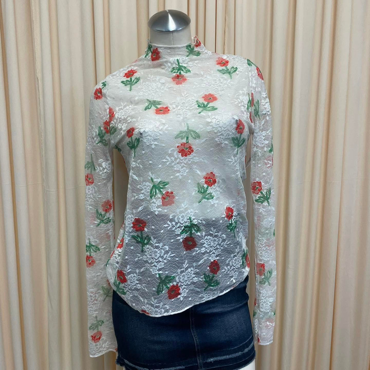 Top umgee Size Medium