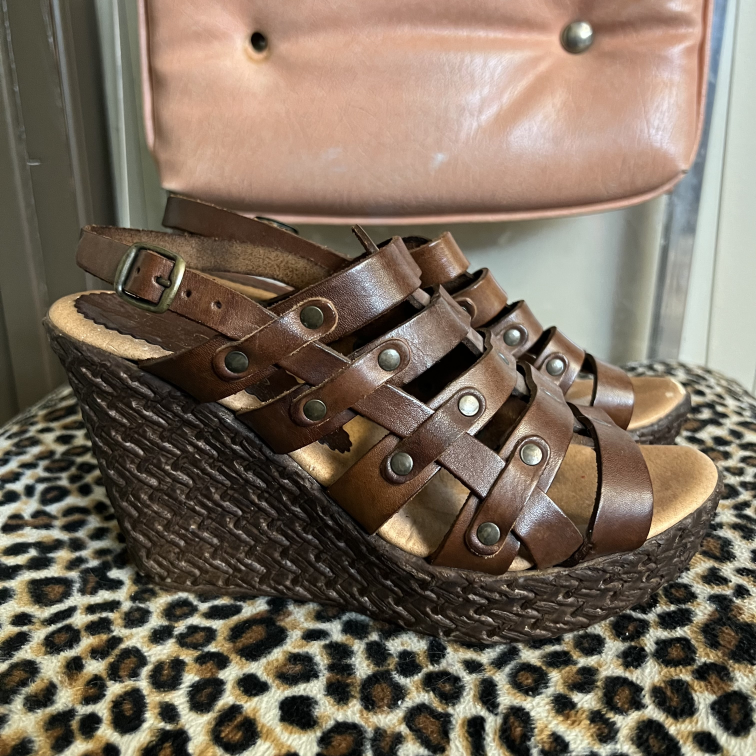 Heels B & B Greek Leather Shoes Size 10