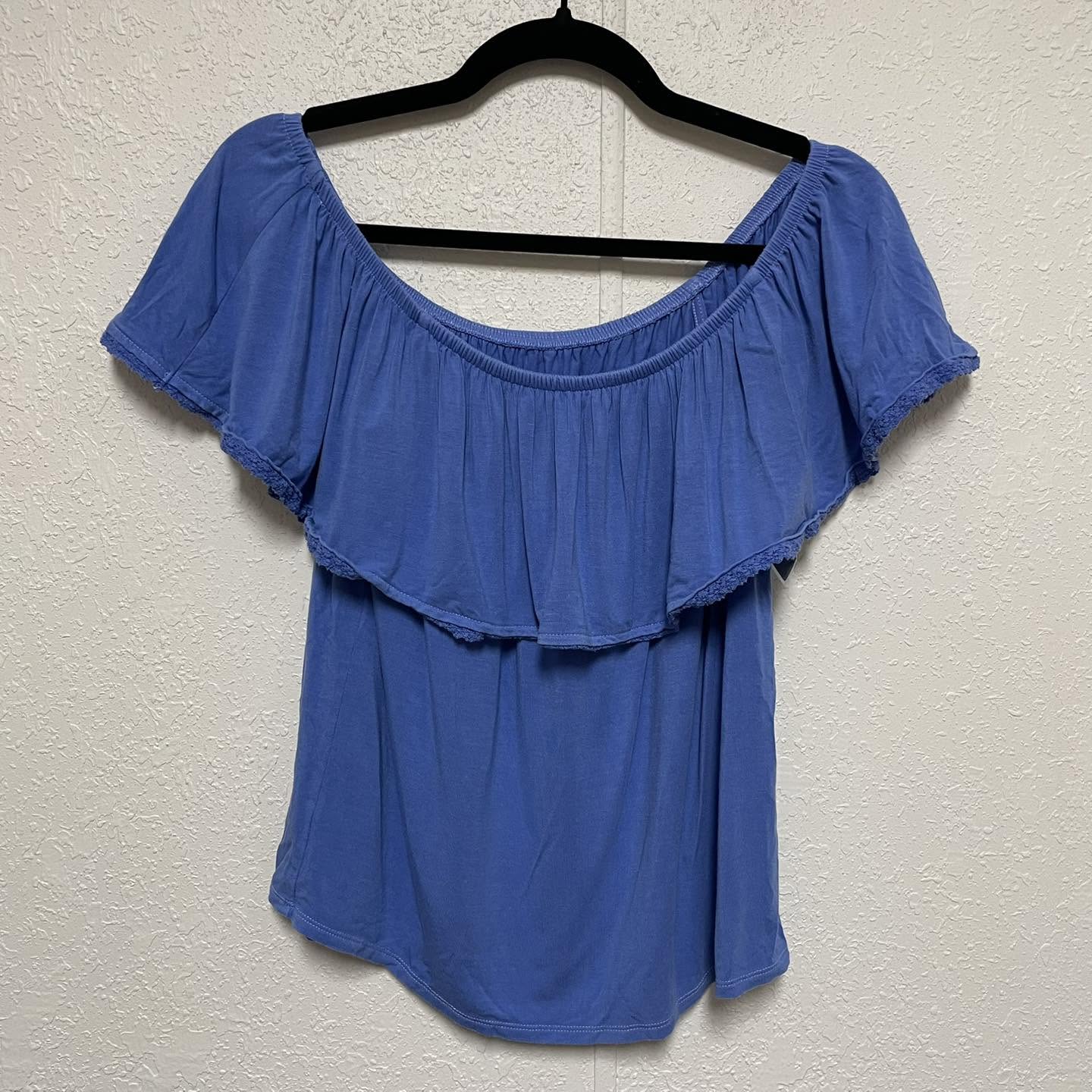 Top American Eagle Size Small