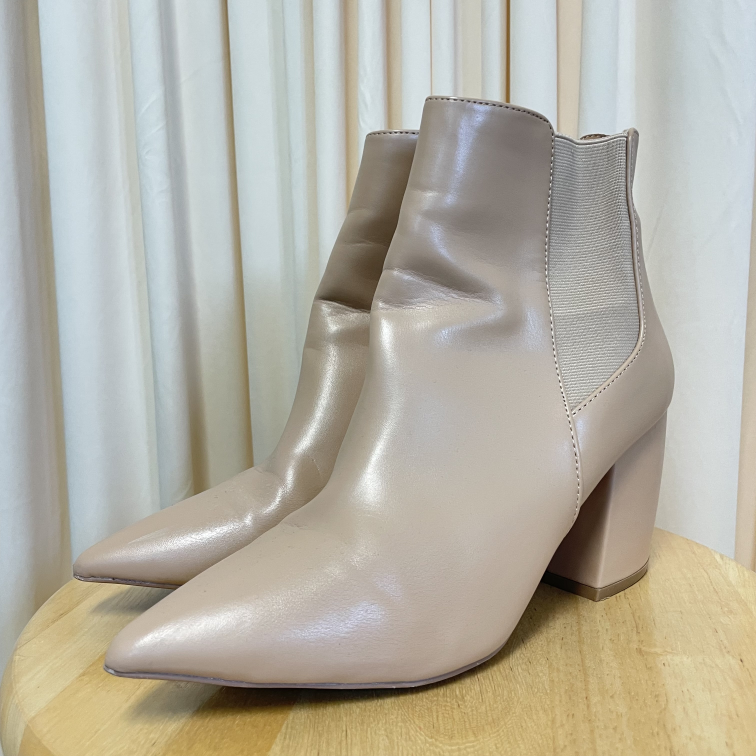 Boots Qupid Size 8.5