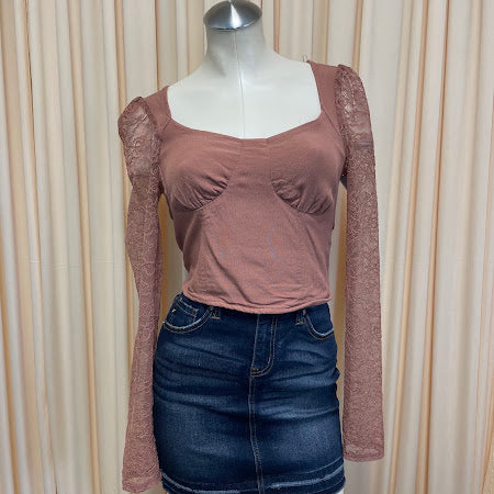 Top wild fable Size Small