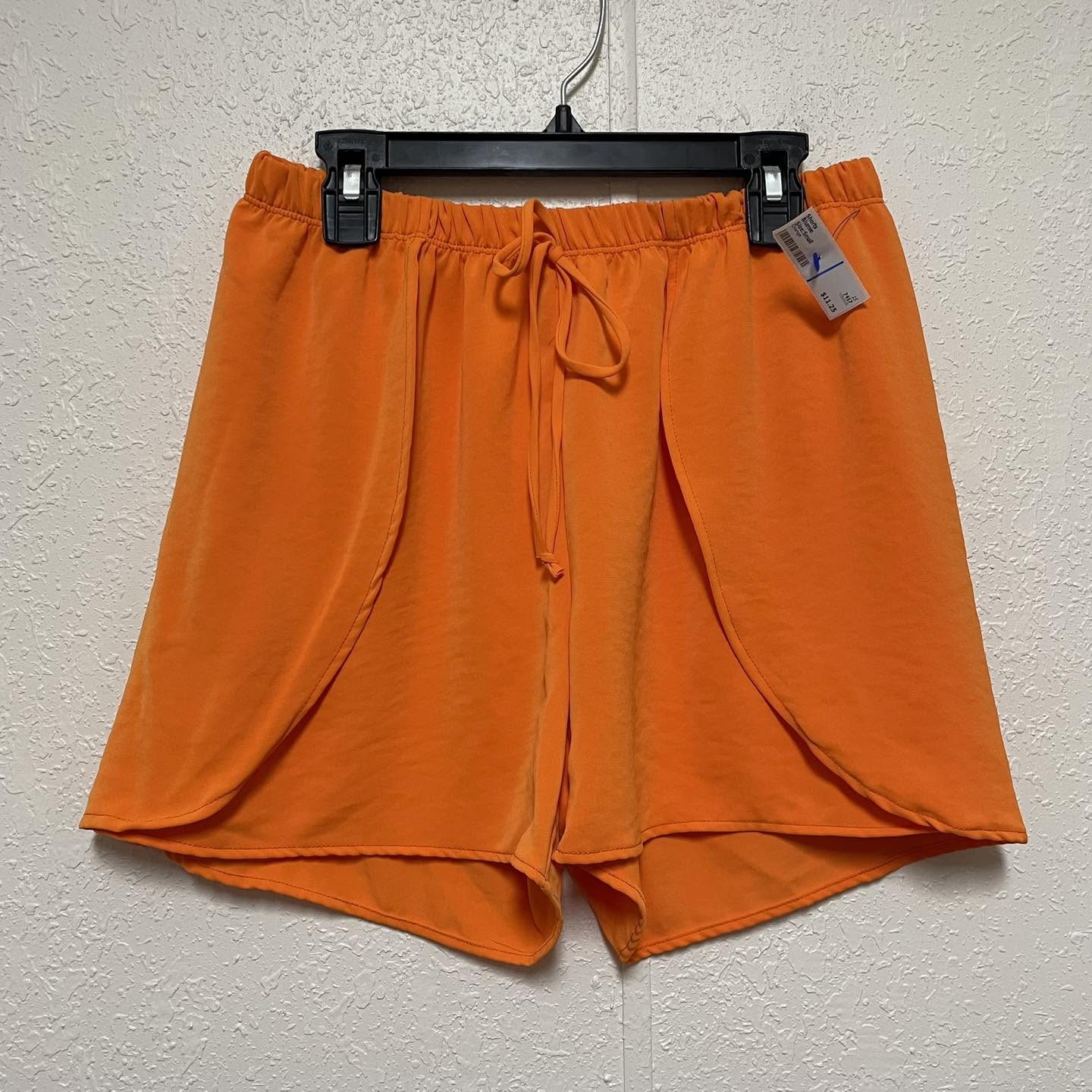 Shorts Blumie Size Small