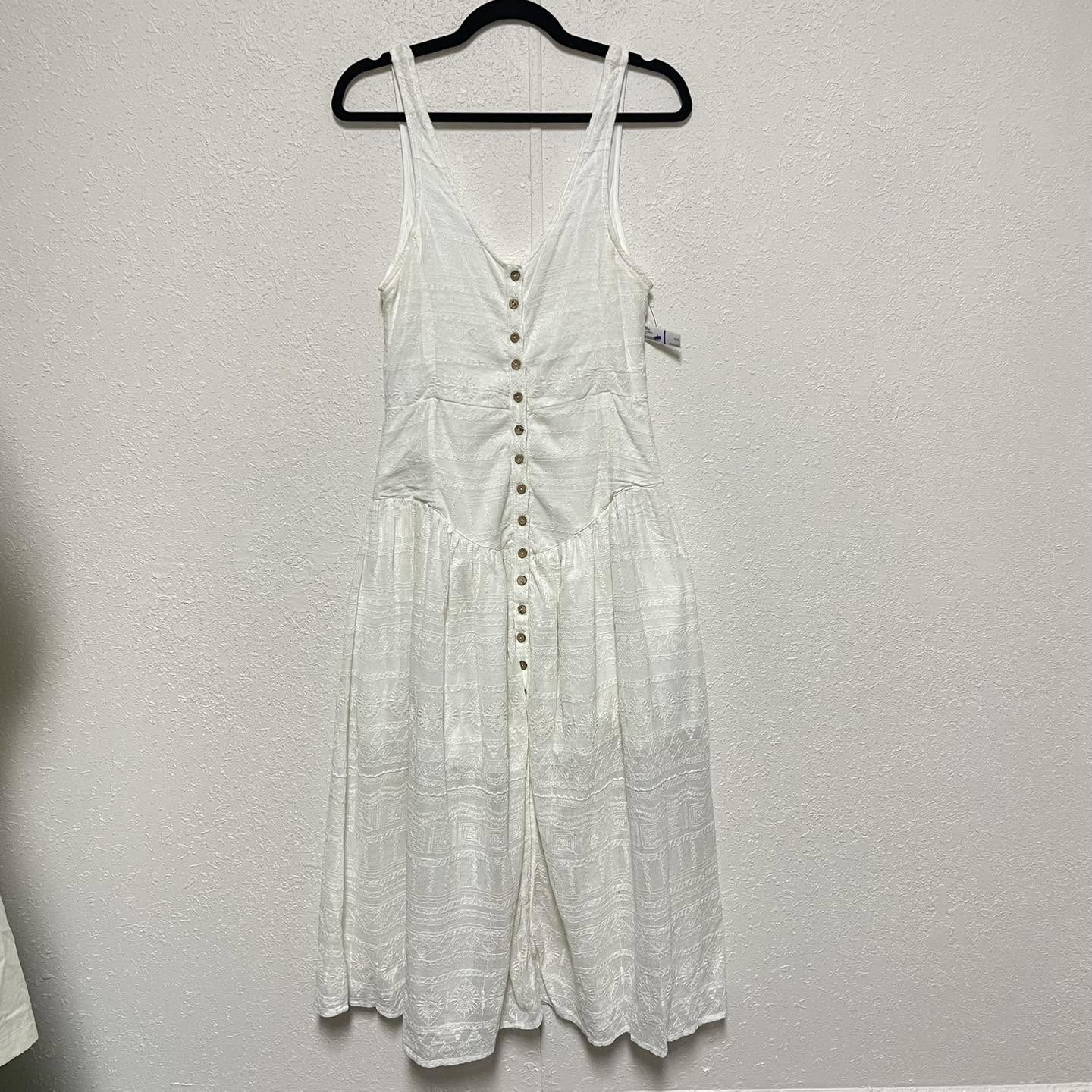 Dresses SHYANNE Size Medium