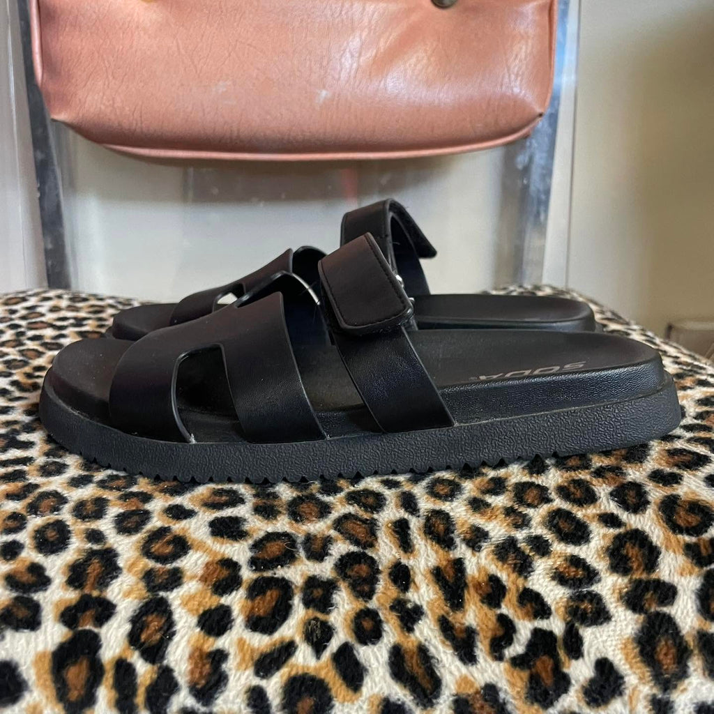 Sandals SODA Size 7