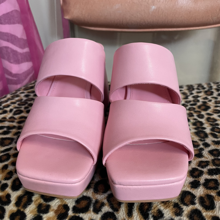 Heels Beast Fashion Size 6.5