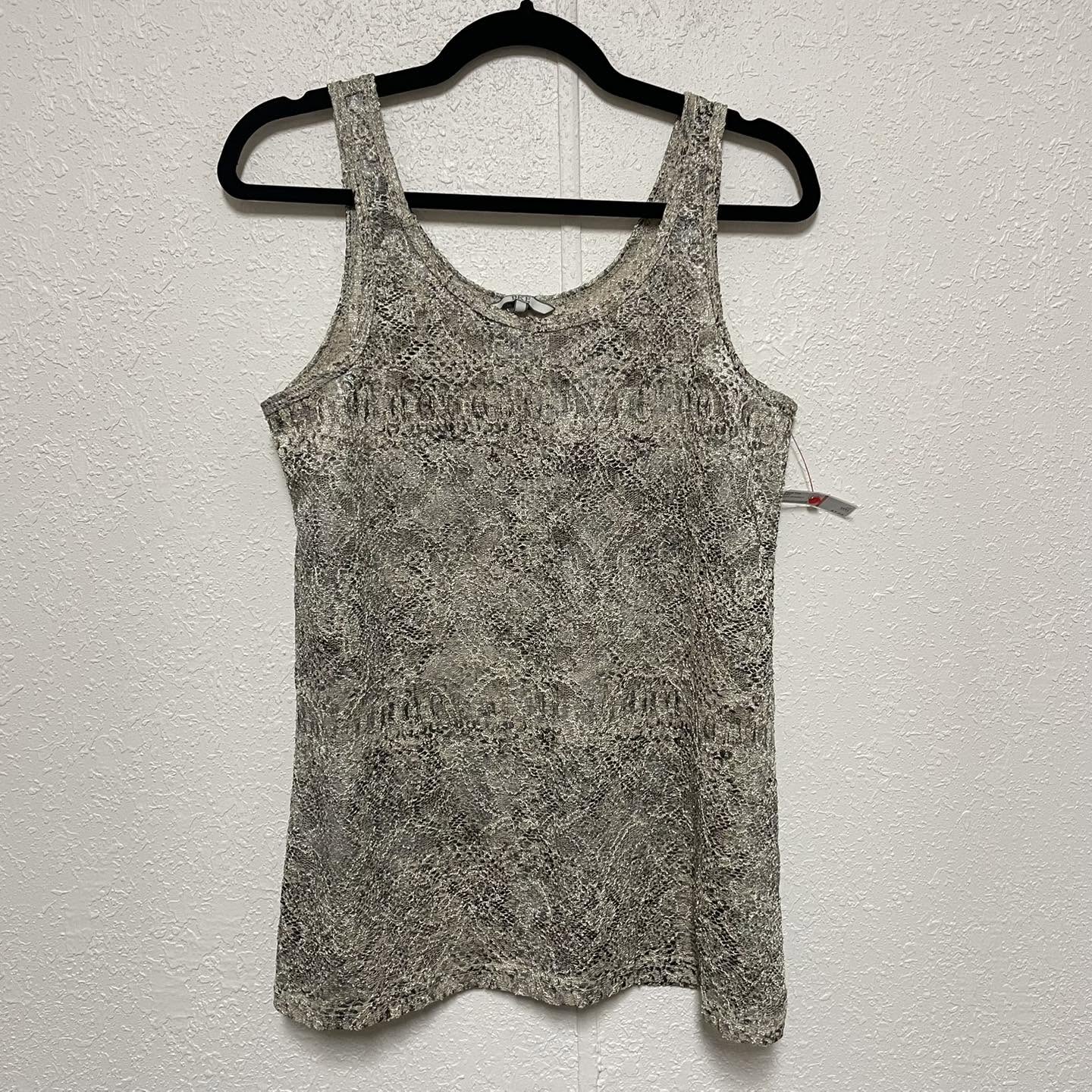 Tank Top BKE Size Medium