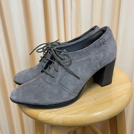 Heels Clarks Size 9