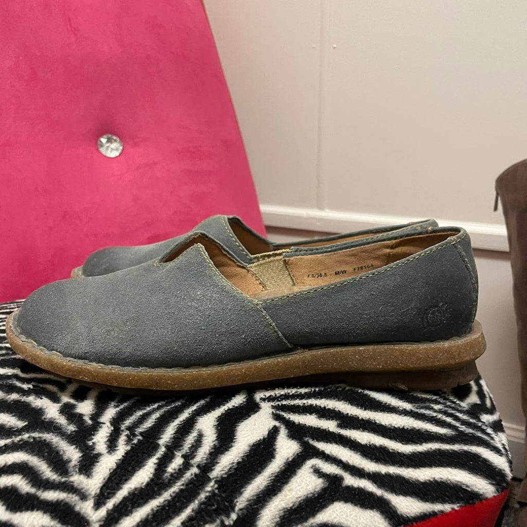 Loafer Born Size 7.5