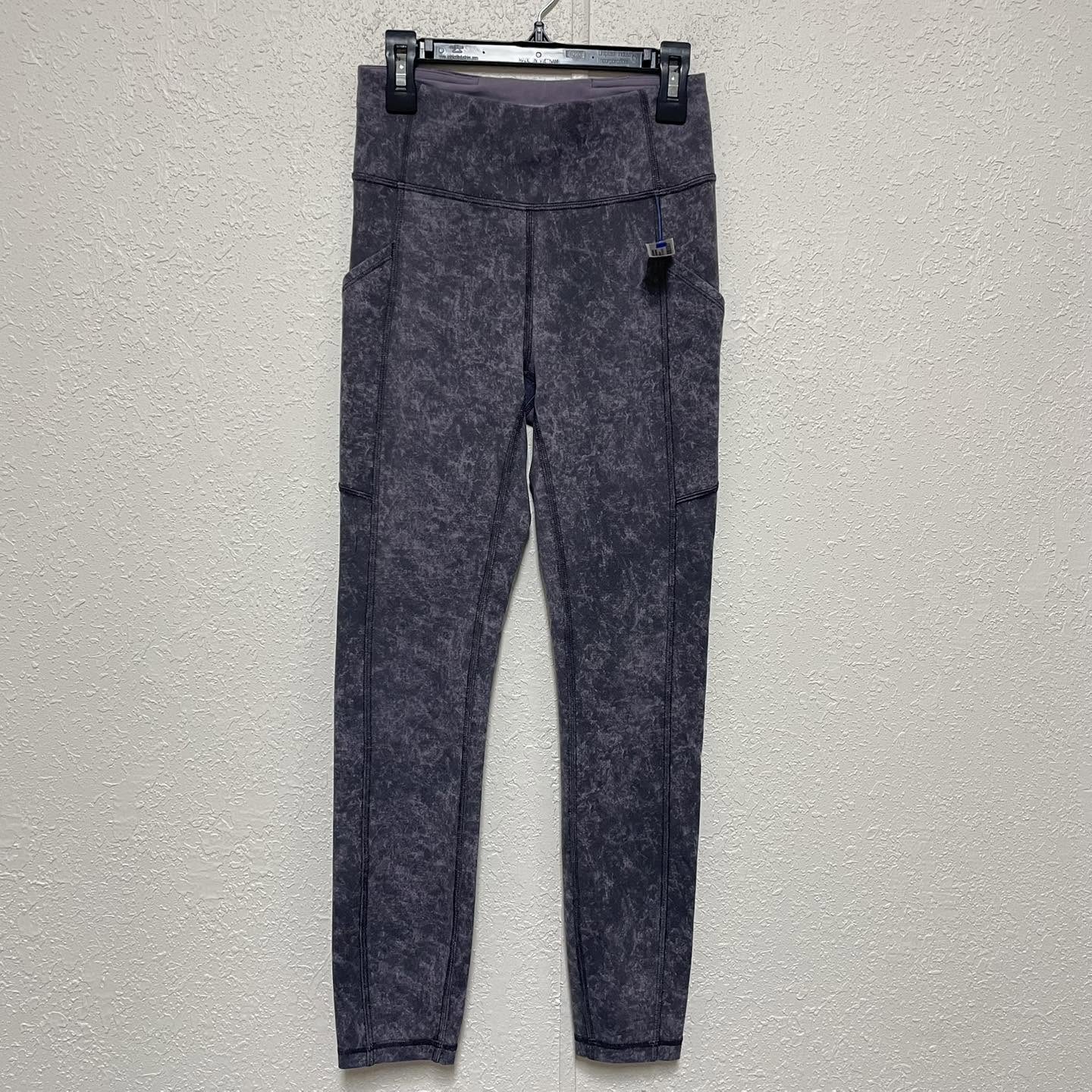 Activewear Lululemon Size 4