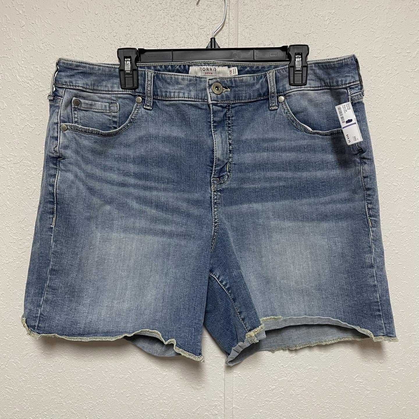 Shorts Torrid Size 18
