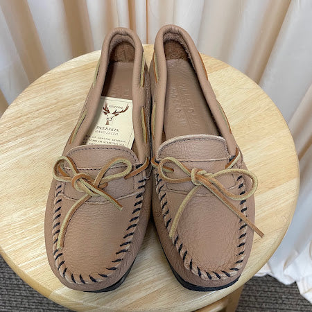Flats Minnetonka Size 7.5