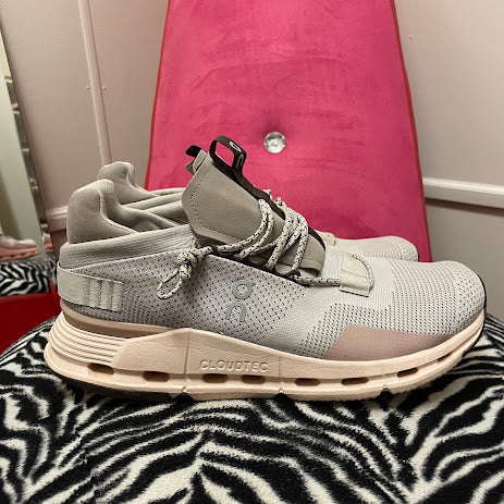 Sneakers On Cloud Size 10.5